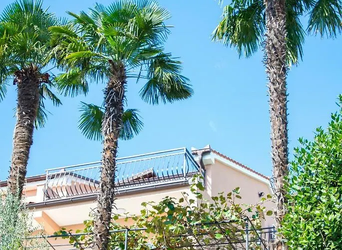 Stella Gostinjska kuća 4*