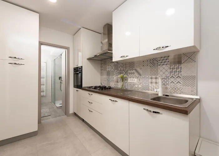 Stella أوباتيا